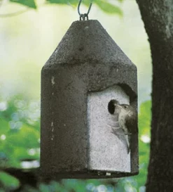 Kinsman Schwegler Wren House Hanging Houses