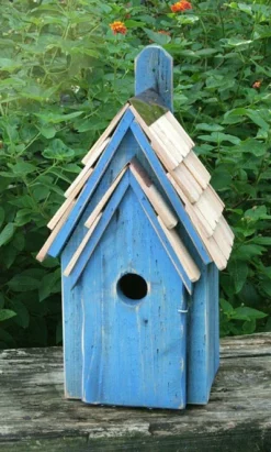 Heartwood Bluebird Manor Bird House, Blue Post / Pole Mounted Houses