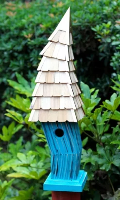 Heartwood Birdiwampus Bird House, Turquoise Post / Pole Mounted Houses