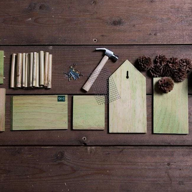 Esschert Design Build-It-Yourself Bird House Kit Post / Pole Mounted Houses 6 Esschert Design Build-It-Yourself Bird House Kit Post / Pole Mounted Houses