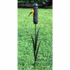 Heritage Farms Post / Pole Mounted Houses Cattail Staked Bird Feeder