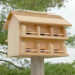 Heath Mfg Cedar Purple Martin House W/ Crescent Entrance Holes